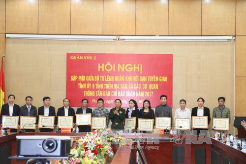 Nâng cao hiệu quả phối hợp tuyên truyền, xây dựng lực lượng vũ trang vững mạnh ảnh 1